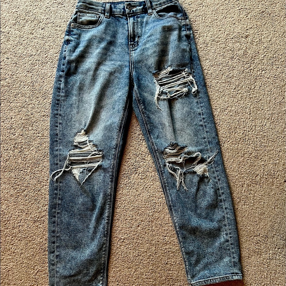 American Eagle Curvy Mom Jeans
